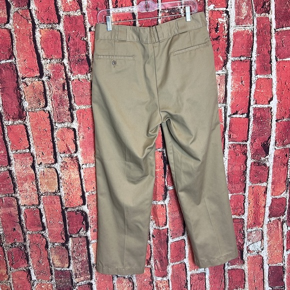 L.L. Bean Tan Chinos Versatile Cotton Blend mens pant size 32 - Picture 6 of 9